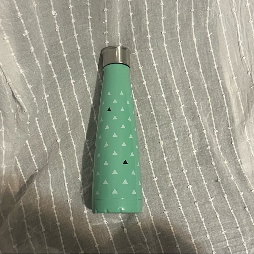Sip by Swell 15 oz Triangle Water Bottle